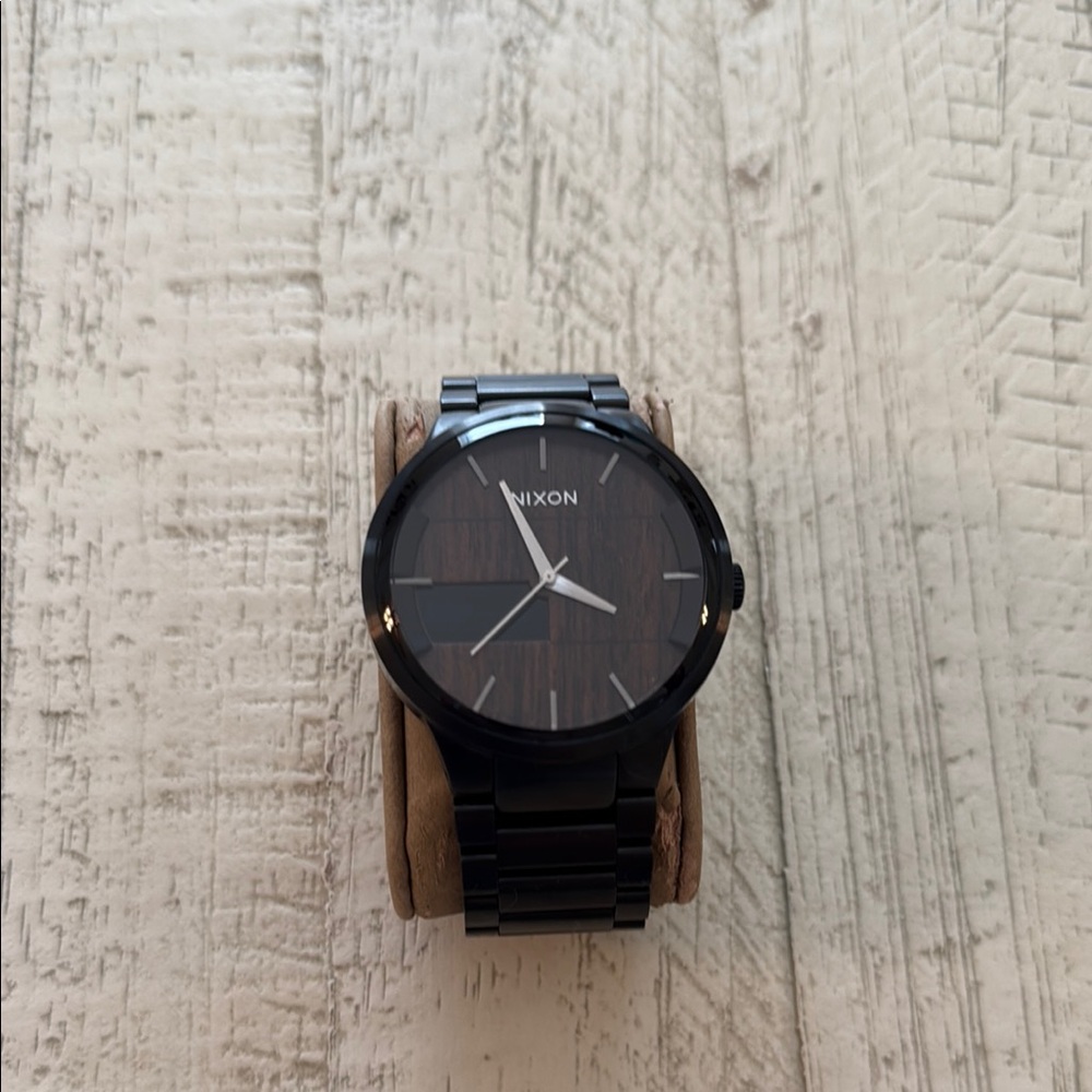 Nixon Spencer Men’s Watch Dark Wood-Black